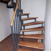 Freitragende Treppe